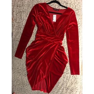 - Foreign Exchange| Red Velvet Dress. * BRAN…